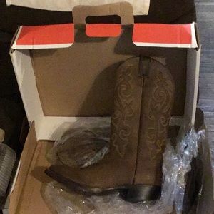 Men’s Justin cowboy boots